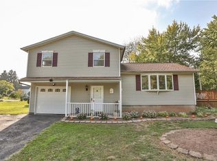 48 Glendale Rd, Brockport, NY 14420