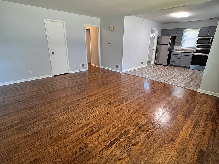 112 E Sheridan St #114 — Photo 13
