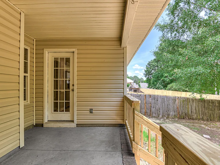 1955 Shoreline Dr — Photo 31