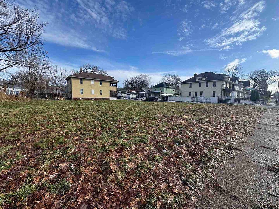 1st image of 1425 11th St