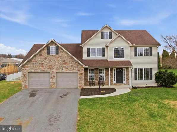 2308 Ocracoke Island Ct #83, Chambersburg, PA 17202