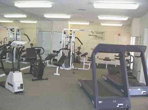 5th image of 2625 Collins Ave APT 1806