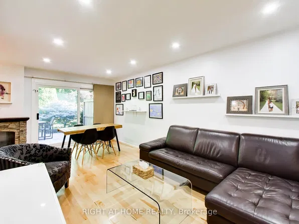 46 Three Valleys Dr #3, Toronto, ON M3A 3B5