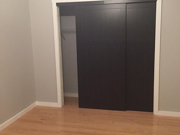 5th image of 2129 N Sheffield Ave APT 3