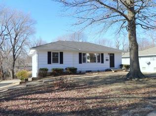 405 SW 22nd St, Blue Springs, MO 64015