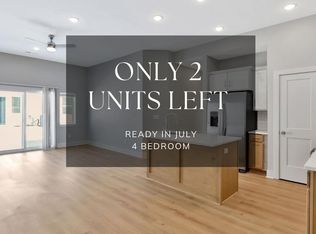 1102 SE 10th St, Newton, KS 67114