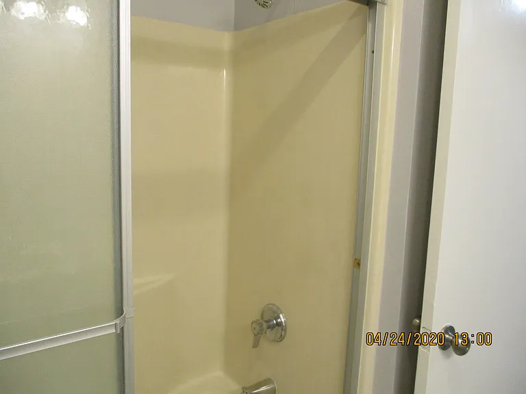 605 E Windsor Rd #203 — Photo 6