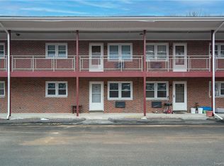 5 Liberty Pl APT 3, Clinton, CT 06413