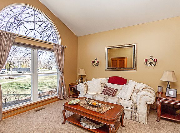 3rd image of 248 Dallas Dr