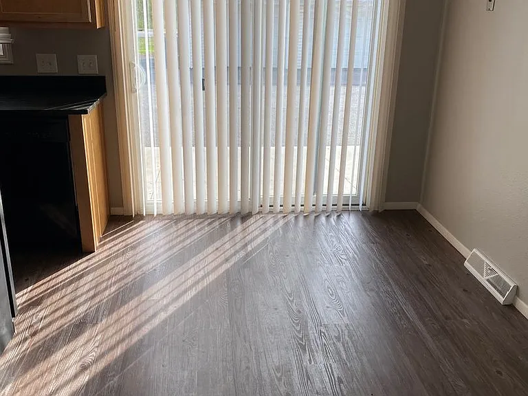 151-157 Edgewood Dr — Photo 4