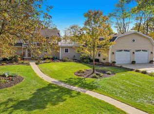 7878 Clinton St, Dixon, IL 61021