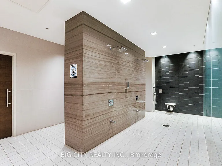 35 Brian Peck Cres #403 — Photo 35