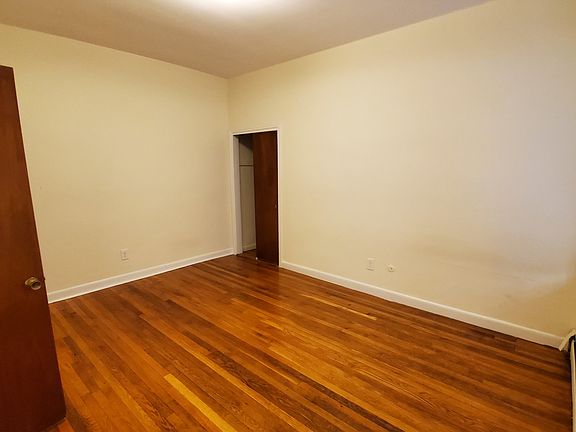 3rd image of 60 Brighton Ave APT 109
