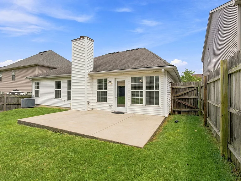 3901 Winthrop Dr — Photo 28