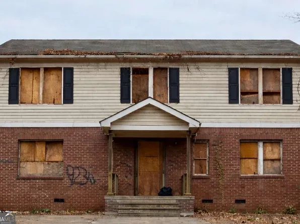 1995 Lois Pl NW, Atlanta, GA 30318