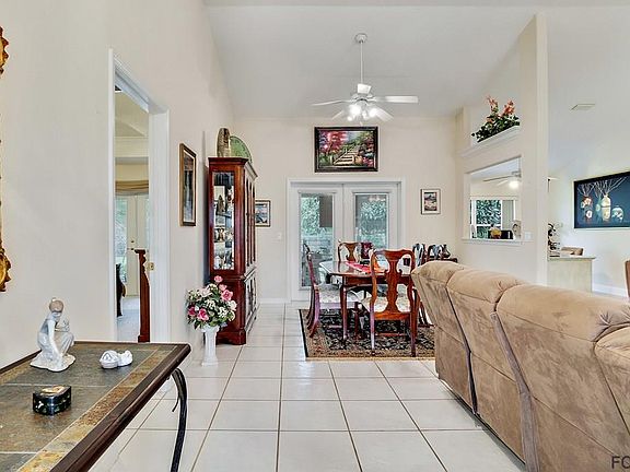 3rd image of 44 Foxhall Ln