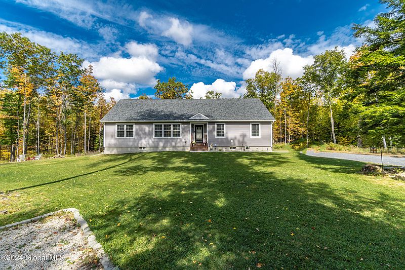 2nd image of 126 Kropp Road