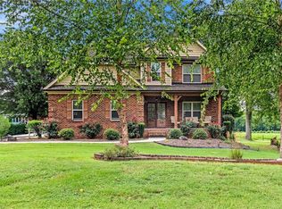 128 Meadow Brook Ct, Advance, NC 27006
