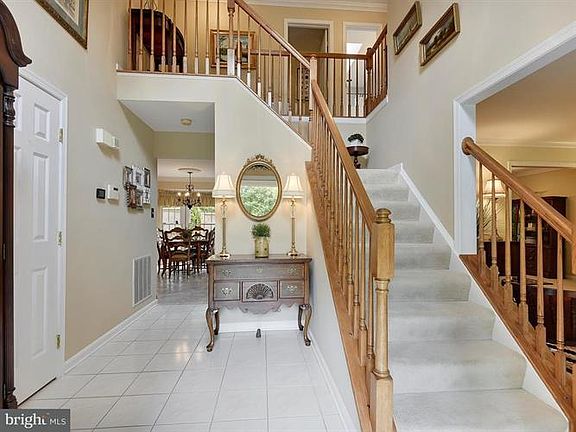 3rd image of 7319 Rosewood Manor Ln