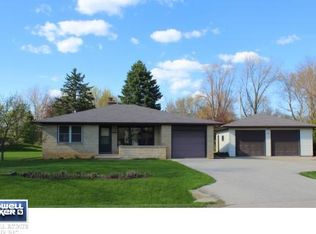 1860 Oleary Rd, Neenah, WI 54956