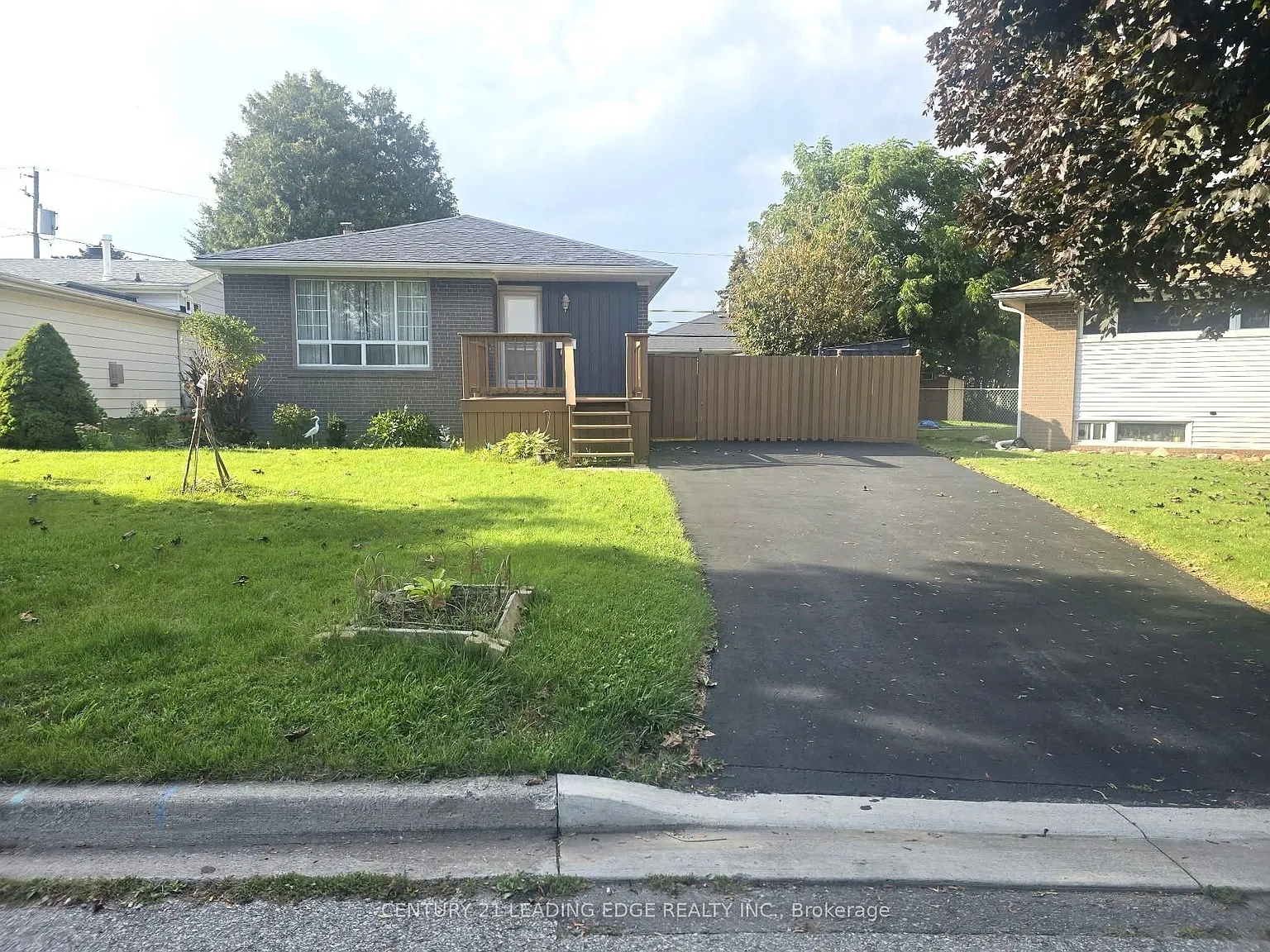 3 bed, $2,600 — Photo 1