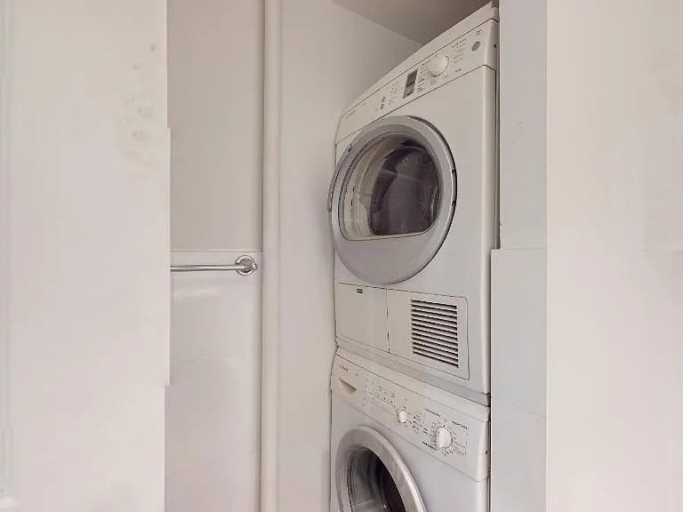 139 W 28th St #4E — Photo 2