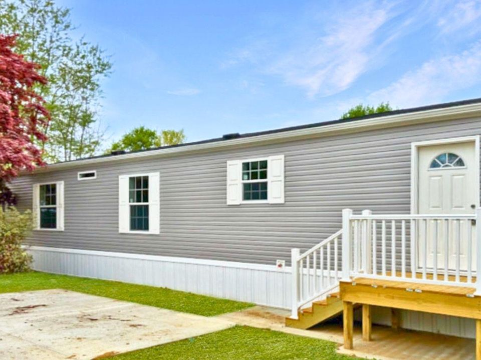 1st image of 111 Azalea Cir