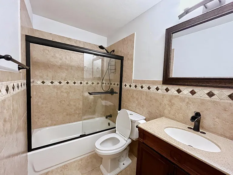 133 Seemans Ln #7 — Photo 6