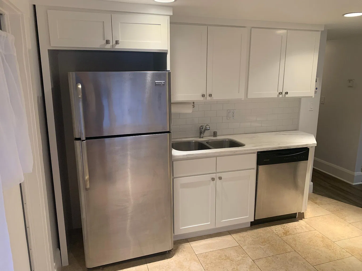 919 N Oakland Ave — Photo 3