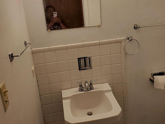 3rd image of 645 Johns Manville Pl