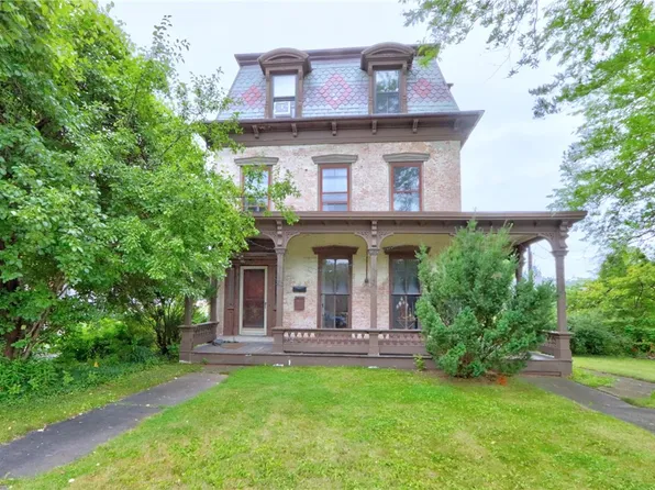 24 Cayuga St, Seneca Falls, NY 13148