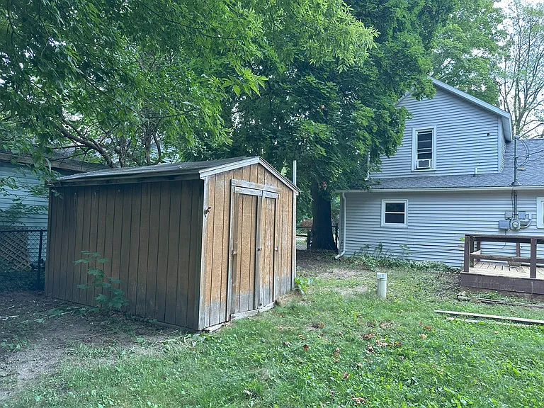 214 W Church St — Photo 30