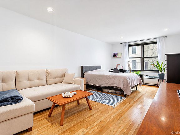 4th image of 140 Seventh Avenue #4-S