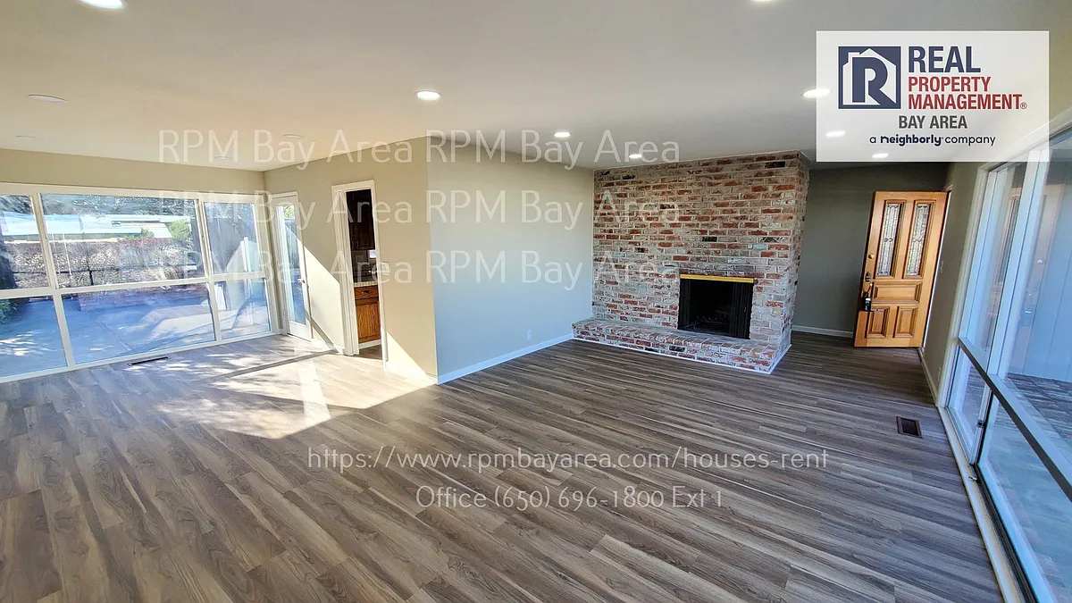 Building Photo - 1119 Ridgewood Dr