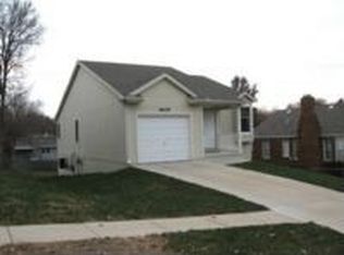 6629 Pinkney St, Omaha, NE 68104