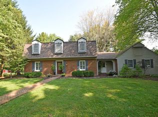 9068 Hopewell Rd, Cincinnati, OH 45242