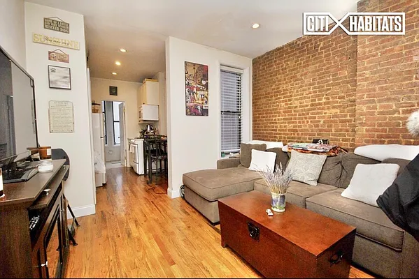 Rented by Corcoran | media 7