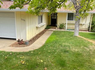 1555 Oak St, Redding, CA 96001