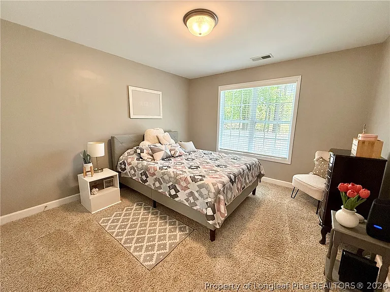 275 Maplewood Dr — Photo 14