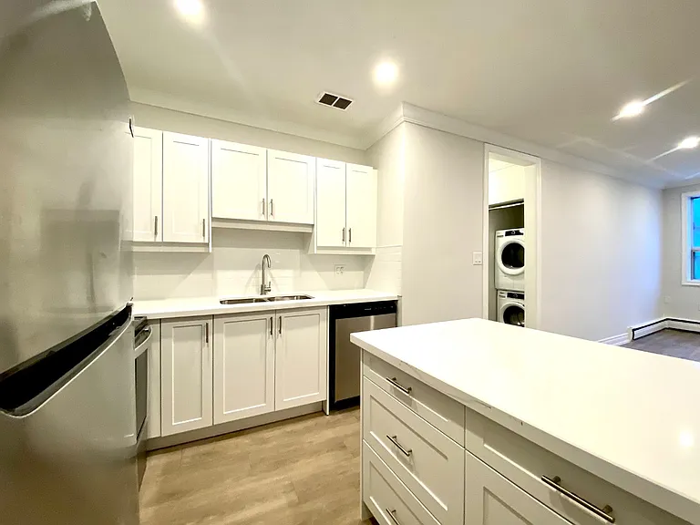 112 Saint Josephs Dr #307 — Photo 5