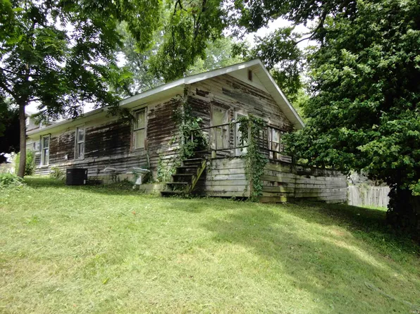 227 20th St, Bedford, IN 47421