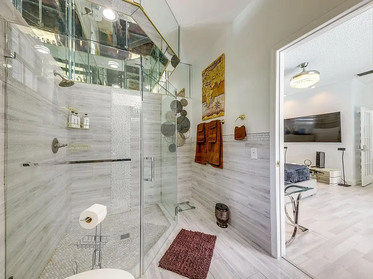 3609 SW 58th Ave — Photo 27