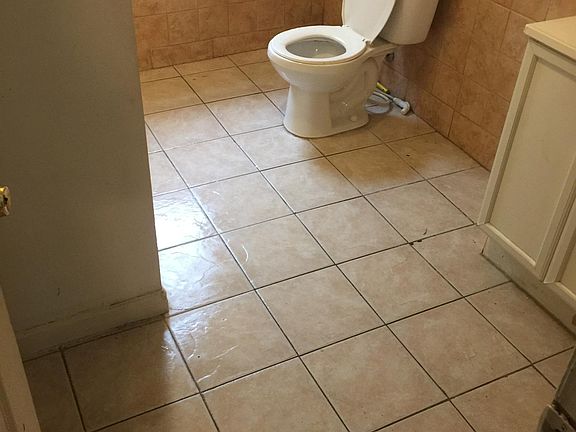 3rd image of 117 N 9th St APT 3