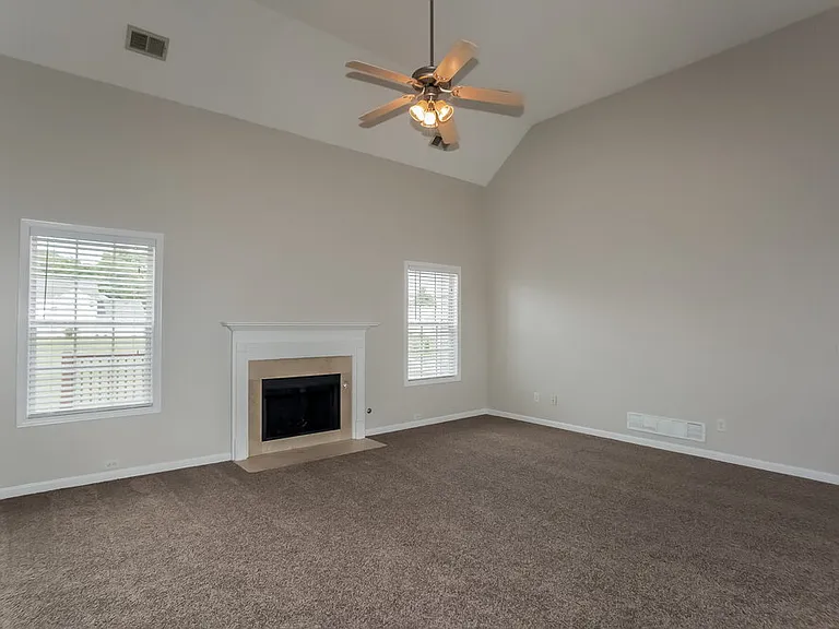 108 Bramlett Meadows Dr — Photo 3