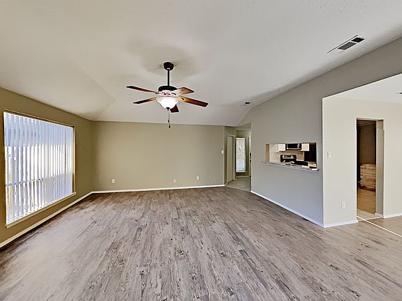 4th image of 20406 Pinefield Ln