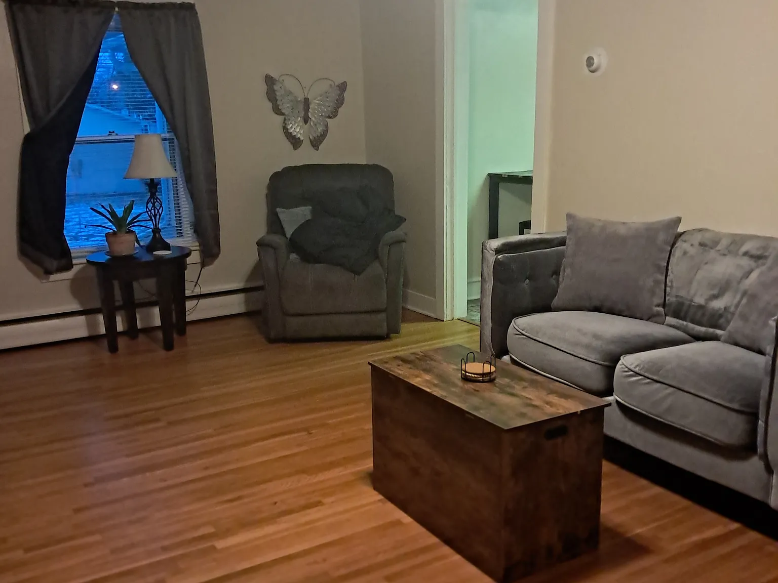 1 bed, $1,200 — Photo 1