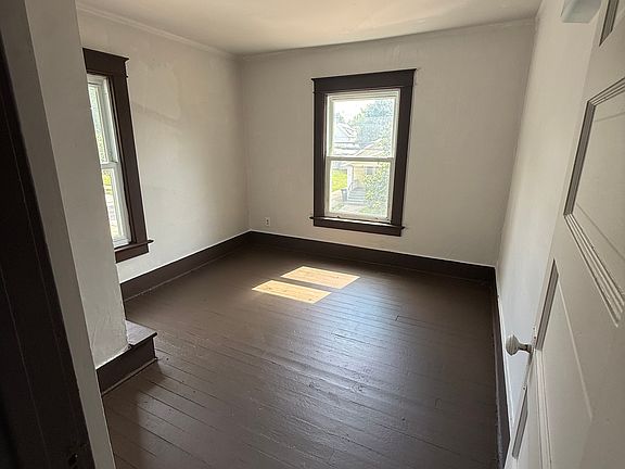 2nd image of 1036 Lexington Ave