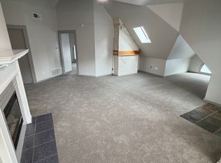 927 NW 24th Ave APT 04, Portland, OR 97210
