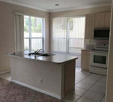 3rd image of 4462 Lake Tahoe Circle