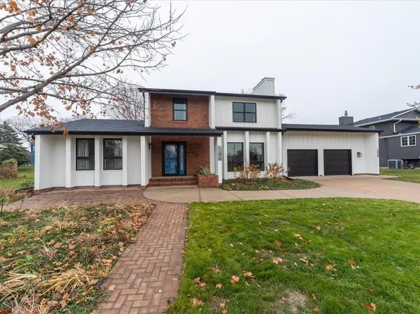 1236 Sheridan Dr, Hastings, NE 68901